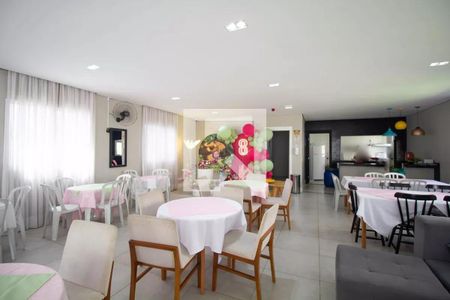 Apartamento para alugar com 42m², 2 quartos e sem vaga Apartamento para alugar com 42m², 2 quartos e sem vagaÁrea comum - Salão de festas