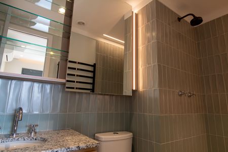 Apartamento para alugar com 38m², 1 quarto e 1 vaga Apartamento para alugar com 38m², 1 quarto e 1 vagaBanheiro da Suíte