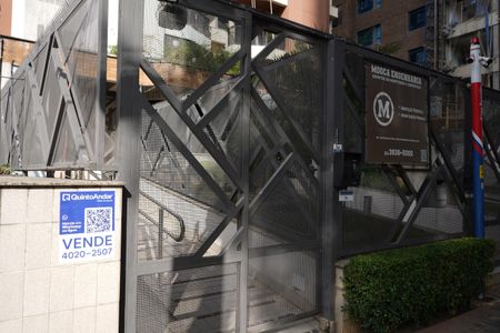 Apartamento à venda com 134m², 4 quartos e 2 vagasPlaca