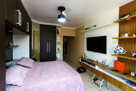 Casa à venda com 181m², 4 quartos e 4 vagas Casa à venda com 181m², 4 quartos e 4 vagasSuíte 1