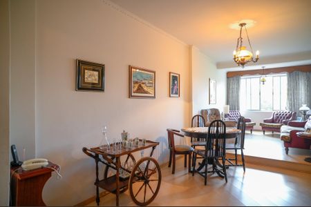 Apartamento à venda com 120m², 3 quartos e 1 vagaSala