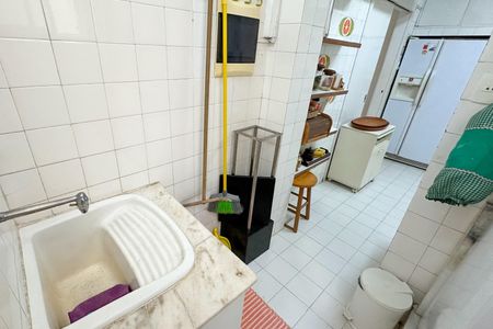Apartamento à venda com 110m², 2 quartos e 1 vagaÁrea de Serviço