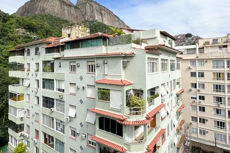 Apartamento à venda com 110m², 2 quartos e 1 vagaSala