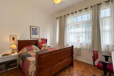 Apartamento à venda com 110m², 2 quartos e 1 vagaSuíte