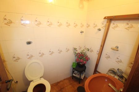 Casa à venda com 349m², 5 quartos e 6 vagasÁrea de Serviço - Quarto 2 - Banheiro