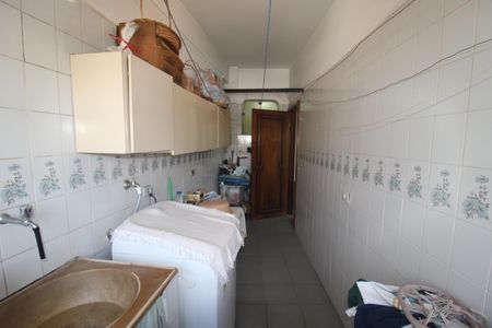 Casa à venda com 349m², 5 quartos e 6 vagasÁrea de Serviço 