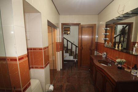 Casa à venda com 349m², 5 quartos e 6 vagasBanheiro