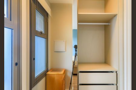 Studio para alugar com 19m², 1 quarto e sem vaga Studio para alugar com 19m², 1 quarto e sem vagaCloset