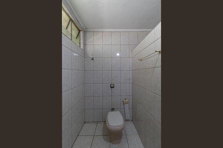 Casa à venda com 120m², 2 quartos e 1 vaga Casa à venda com 120m², 2 quartos e 1 vagaBanheiro