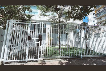 Apartamento à venda com 41m², 1 quarto e 1 vaga Apartamento à venda com 41m², 1 quarto e 1 vagaFachada do Prédio