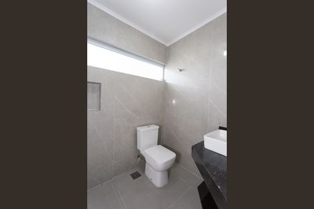 Casa para alugar com 350m², 3 quartos e 4 vagasBanheiro