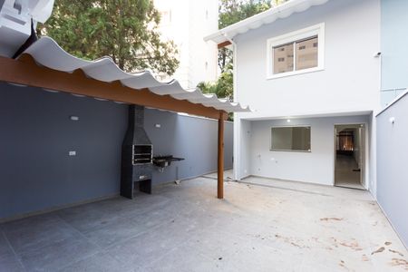 Casa para alugar com 350m², 3 quartos e 4 vagasÁrea comum - Churrasqueira