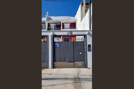 Casa à venda com 88m², 2 quartos e 2 vagasFachada