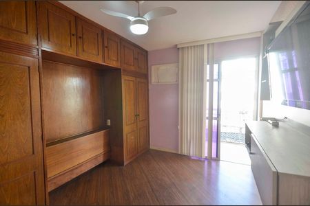 Apartamento à venda com 98m², 3 quartos e 2 vagas Apartamento à venda com 98m², 3 quartos e 2 vagasSuíte