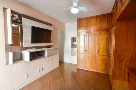 Apartamento à venda com 98m², 3 quartos e 2 vagas Apartamento à venda com 98m², 3 quartos e 2 vagasSuíte