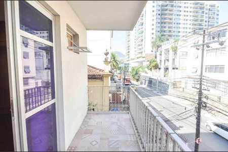 Apartamento à venda com 98m², 3 quartos e 2 vagas Apartamento à venda com 98m², 3 quartos e 2 vagasSuíte