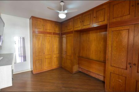 Apartamento à venda com 98m², 3 quartos e 2 vagas Apartamento à venda com 98m², 3 quartos e 2 vagasSuíte