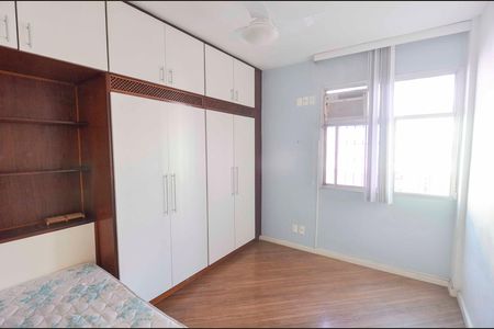 Apartamento à venda com 98m², 3 quartos e 2 vagas Apartamento à venda com 98m², 3 quartos e 2 vagasQuarto 2