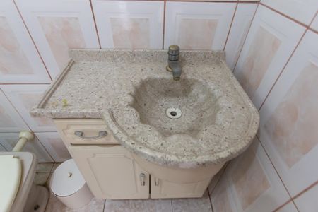 Casa para alugar com 100m², 2 quartos e 2 vagasBanheiro 1 