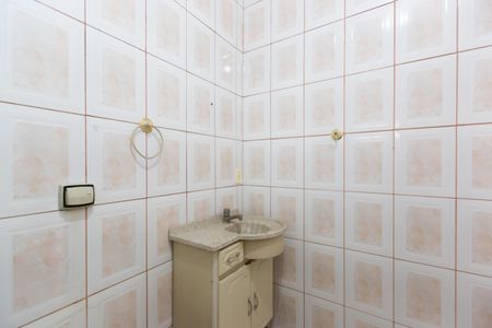 Casa para alugar com 100m², 2 quartos e 2 vagasBanheiro 1 