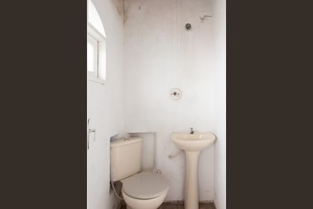 Casa para alugar com 100m², 2 quartos e 2 vagasBanheiro 3 