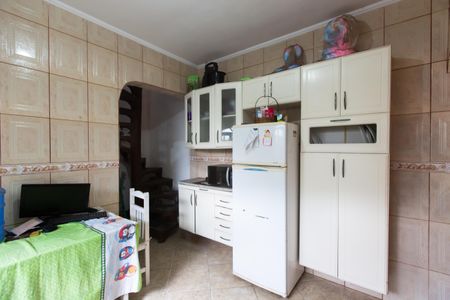 Casa para alugar com 100m², 2 quartos e 2 vagasCozinha