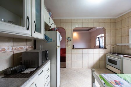 Casa para alugar com 100m², 2 quartos e 2 vagasCozinha