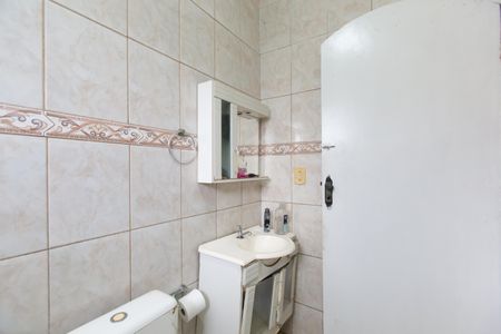 Casa para alugar com 100m², 2 quartos e 2 vagasBanheiro 2 