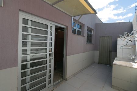 Casa à venda com 607m², 5 quartos e 10 vagasÁrea de Serviço