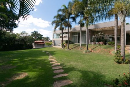 Casa à venda com 607m², 5 quartos e 10 vagasÁrea Externa