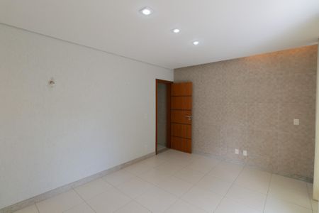 Casa à venda com 607m², 5 quartos e 10 vagasQuarto 5