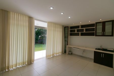 Casa à venda com 607m², 5 quartos e 10 vagasQuarto 5