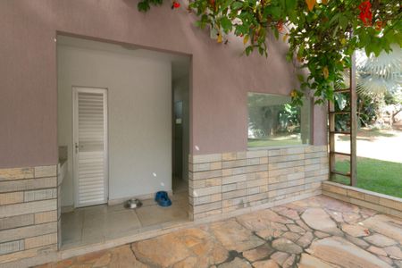 Casa à venda com 607m², 5 quartos e 10 vagasSauna