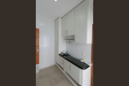 Casa à venda com 607m², 5 quartos e 10 vagasÁrea de Serviço