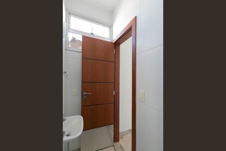 Casa à venda com 607m², 5 quartos e 10 vagasBanheiro de Serviço