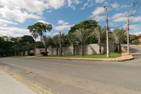 Casa à venda com 607m², 5 quartos e 10 vagasFachada