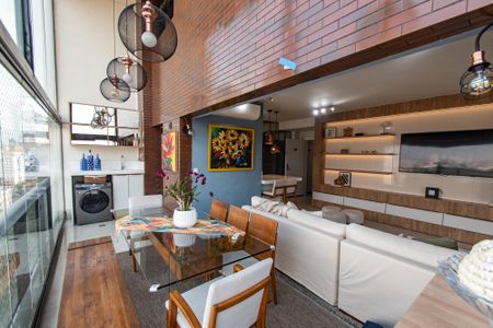 Apartamento à venda com 105m², 2 quartos e 3 vagasVaranda