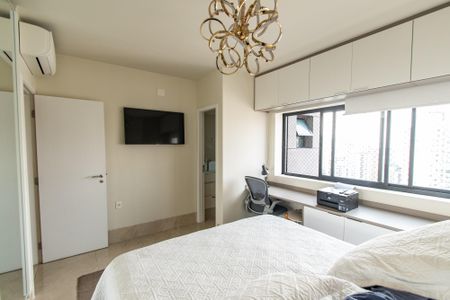 Apartamento à venda com 105m², 2 quartos e 3 vagasSuíte 2