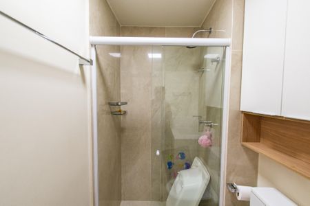 Apartamento à venda com 105m², 2 quartos e 3 vagasBanheiro da suíte 1