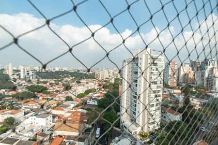 Apartamento à venda com 105m², 2 quartos e 3 vagasVista da varanda