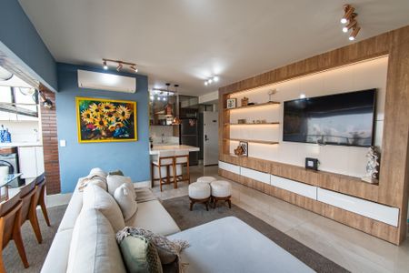 Apartamento à venda com 105m², 2 quartos e 3 vagasSala