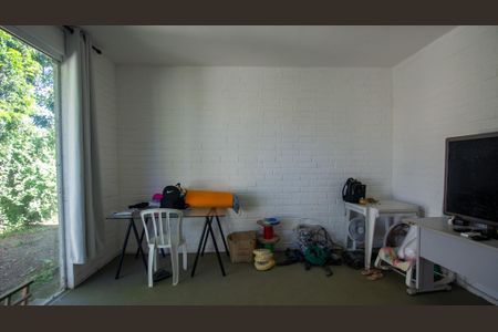 Casa à venda com 2100m², 5 quartos e 2 vagas Casa à venda com 2100m², 5 quartos e 2 vagas Casa 2 Quarto