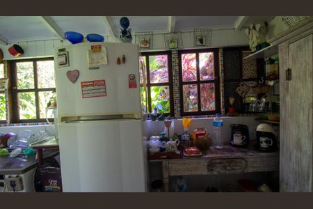 Casa à venda com 2100m², 5 quartos e 2 vagas Casa à venda com 2100m², 5 quartos e 2 vagasCozinha