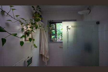 Casa à venda com 2100m², 5 quartos e 2 vagas Casa à venda com 2100m², 5 quartos e 2 vagasBanheiro