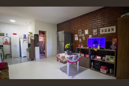 Casa à venda com 2100m², 5 quartos e 2 vagas Casa à venda com 2100m², 5 quartos e 2 vagas Edícula /Sala