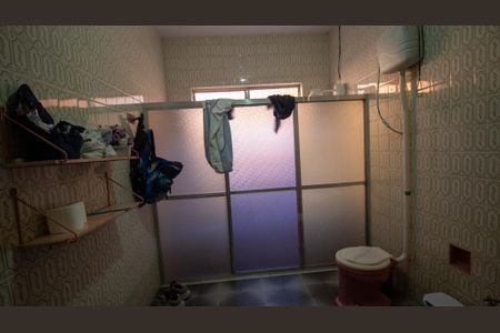 Casa à venda com 2100m², 5 quartos e 2 vagas Casa à venda com 2100m², 5 quartos e 2 vagas Casa 2 Banheiro