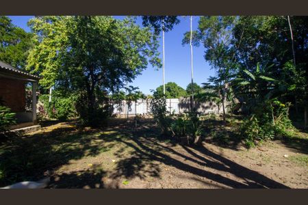 Casa à venda com 2100m², 5 quartos e 2 vagas Casa à venda com 2100m², 5 quartos e 2 vagasQuintal