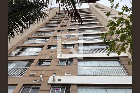 Apartamento para alugar com 65m², 2 quartos e 1 vagaFachada