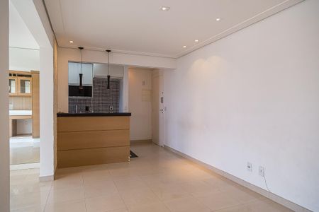 Apartamento para alugar com 65m², 2 quartos e 1 vagaSala