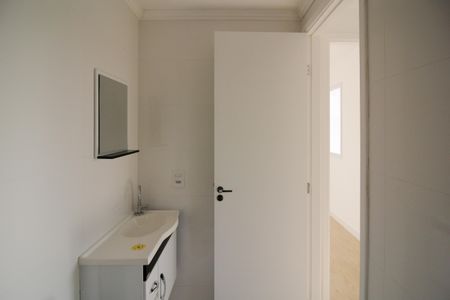 Apartamento à venda com 35m², 2 quartos e sem vaga Apartamento à venda com 35m², 2 quartos e sem vagaBanheiro Social